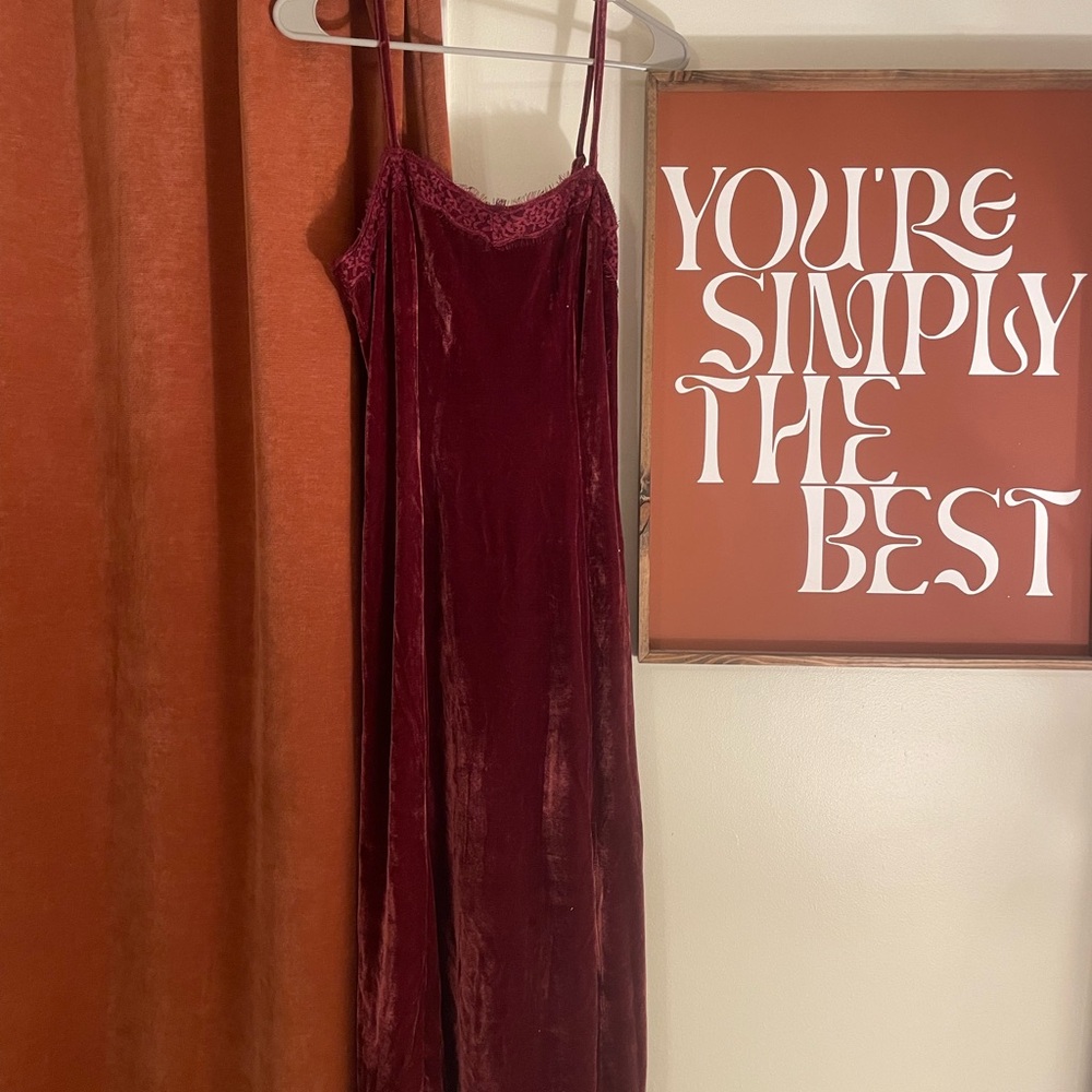 Elegant Burgundy Velvet Dress